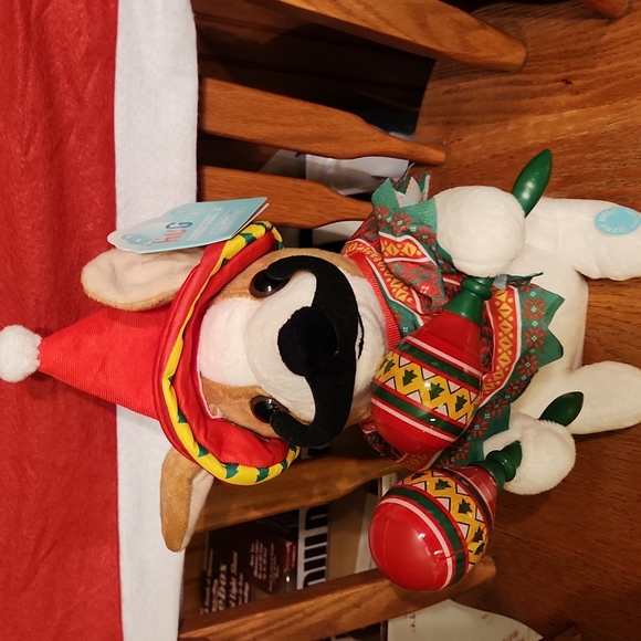 BNWT Animated singing mexican Chihuahua-sings Macarena. - Picture 1 of 6